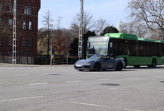 Porsche 992 Carrera 4 GTS Cabriolet