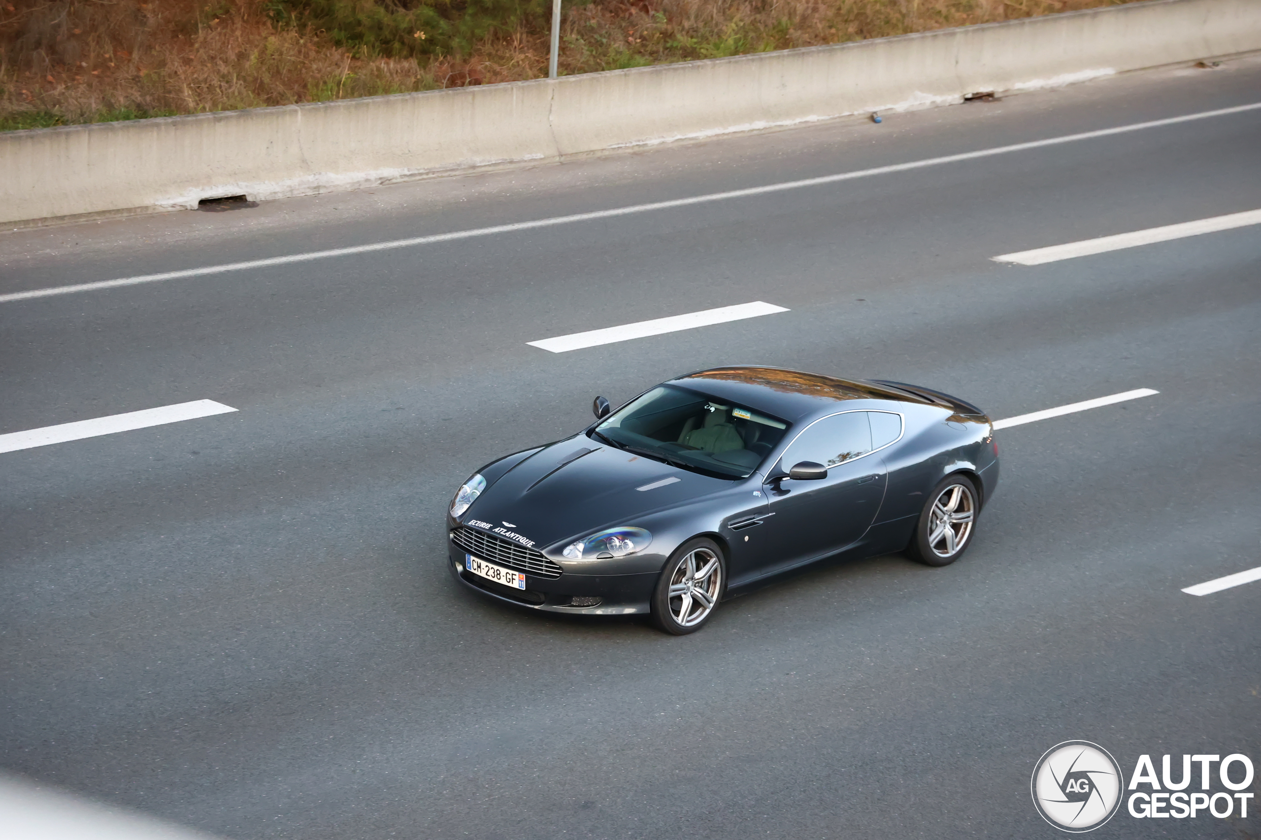 Aston Martin DB9