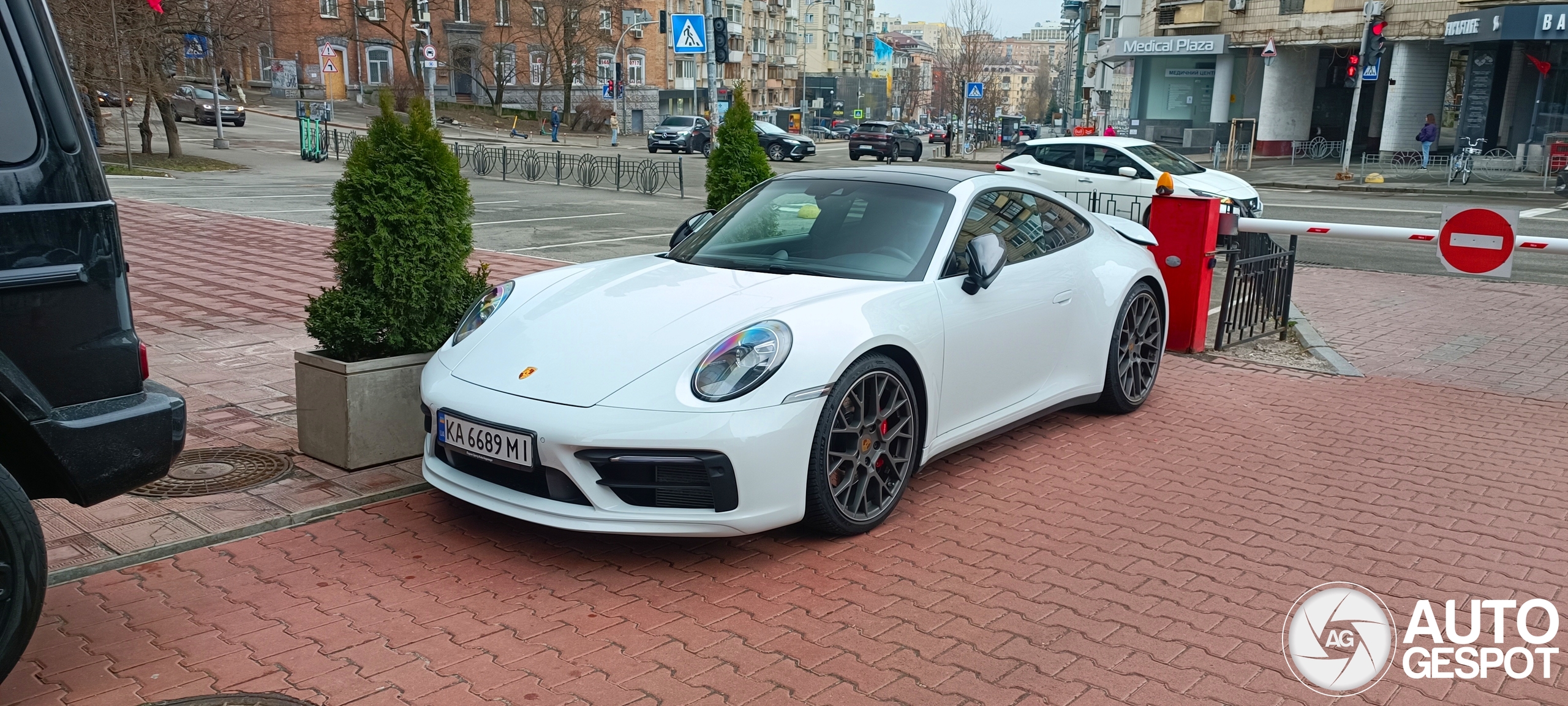 Porsche 992 Carrera 4S