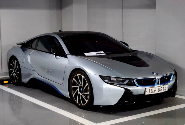 BMW i8