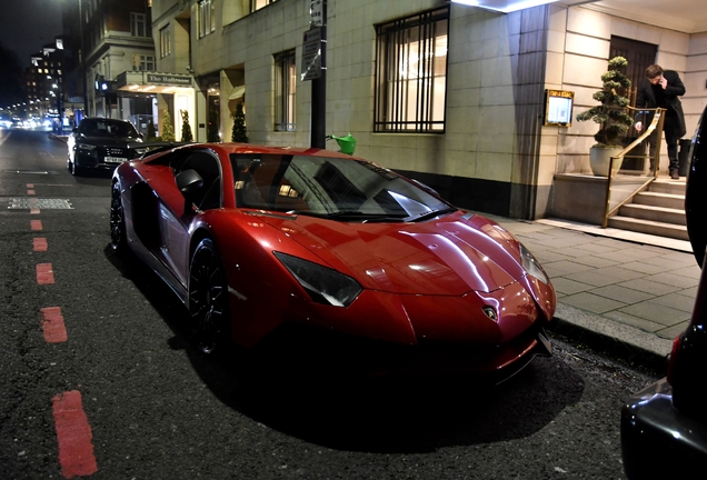 Lamborghini Aventador LP750-4 SuperVeloce