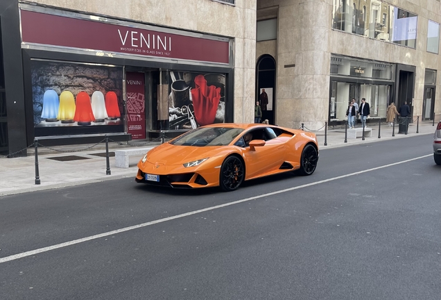 Lamborghini Huracán LP640-4 EVO