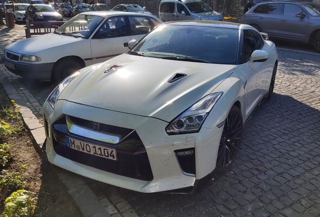 Nissan GT-R 2017