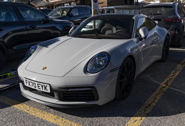 Porsche 992 Carrera 4S