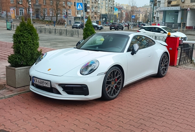 Porsche 992 Carrera 4S