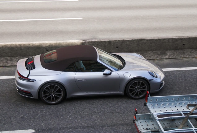 Porsche 992 Carrera 4S Cabriolet