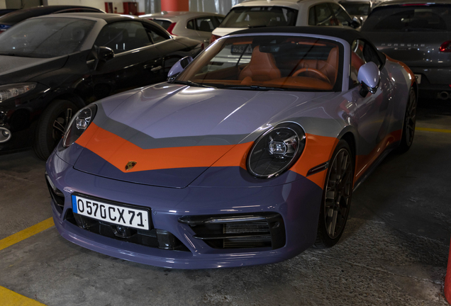 Porsche 992 Carrera 4S Cabriolet