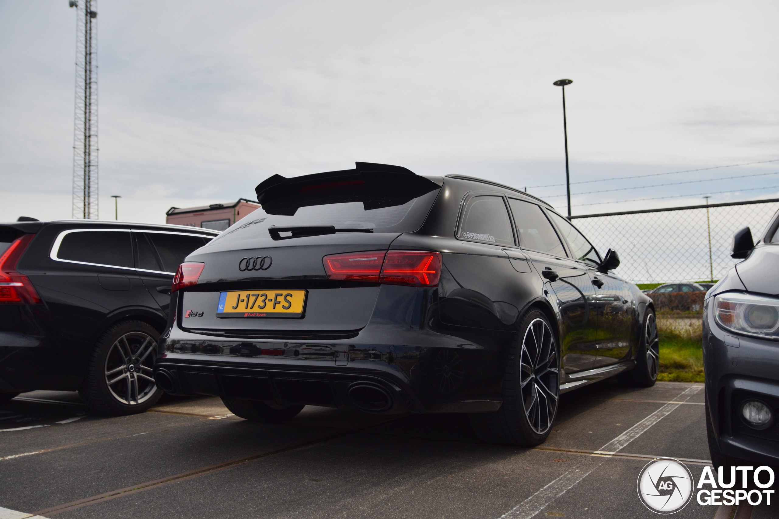 Audi RS6 Avant C7 2015