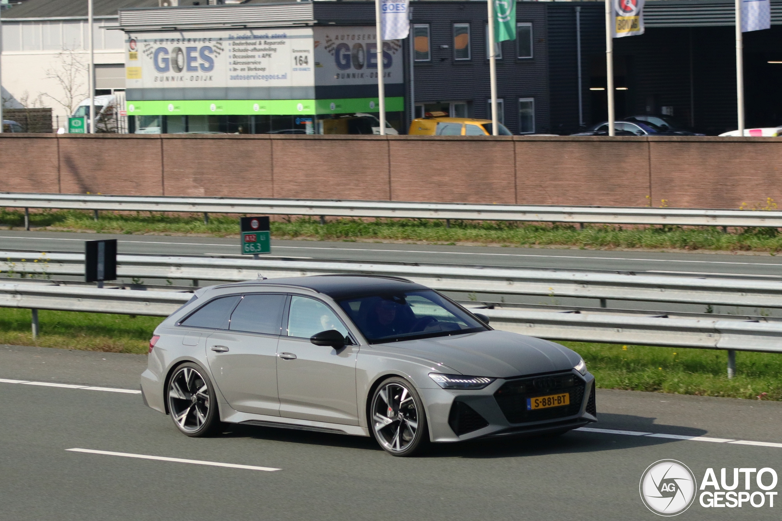 Audi RS6 Avant C8