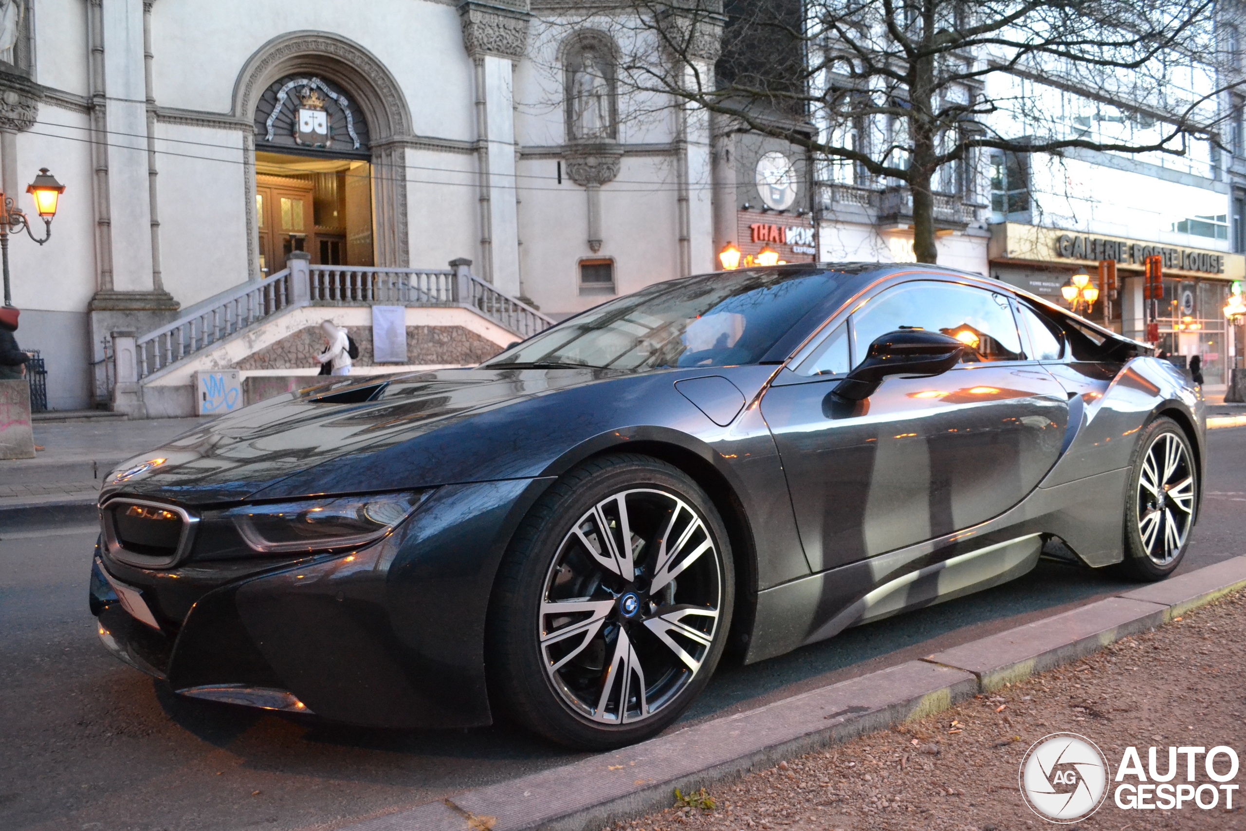 BMW i8