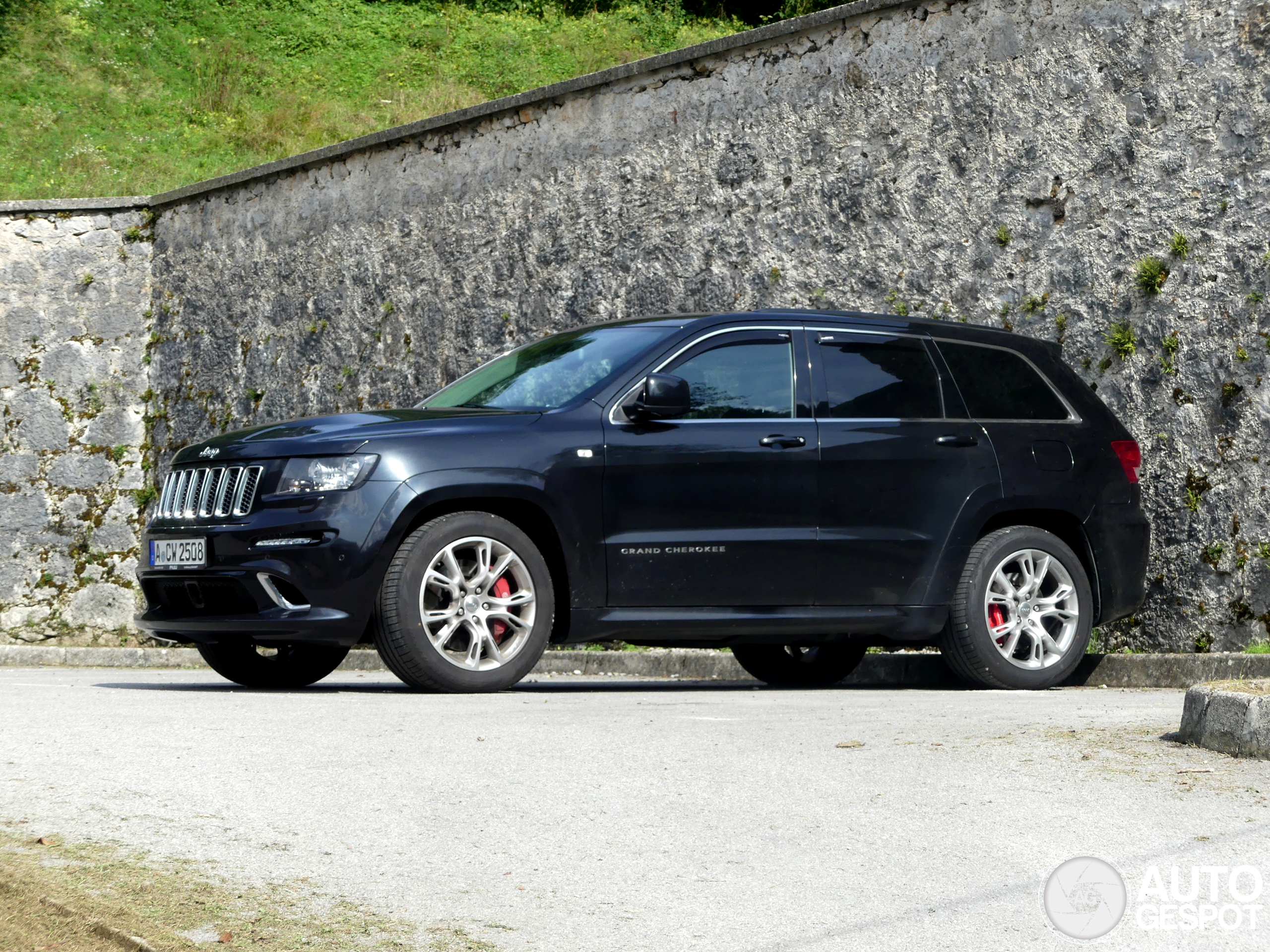 Jeep Grand Cherokee SRT-8 2012