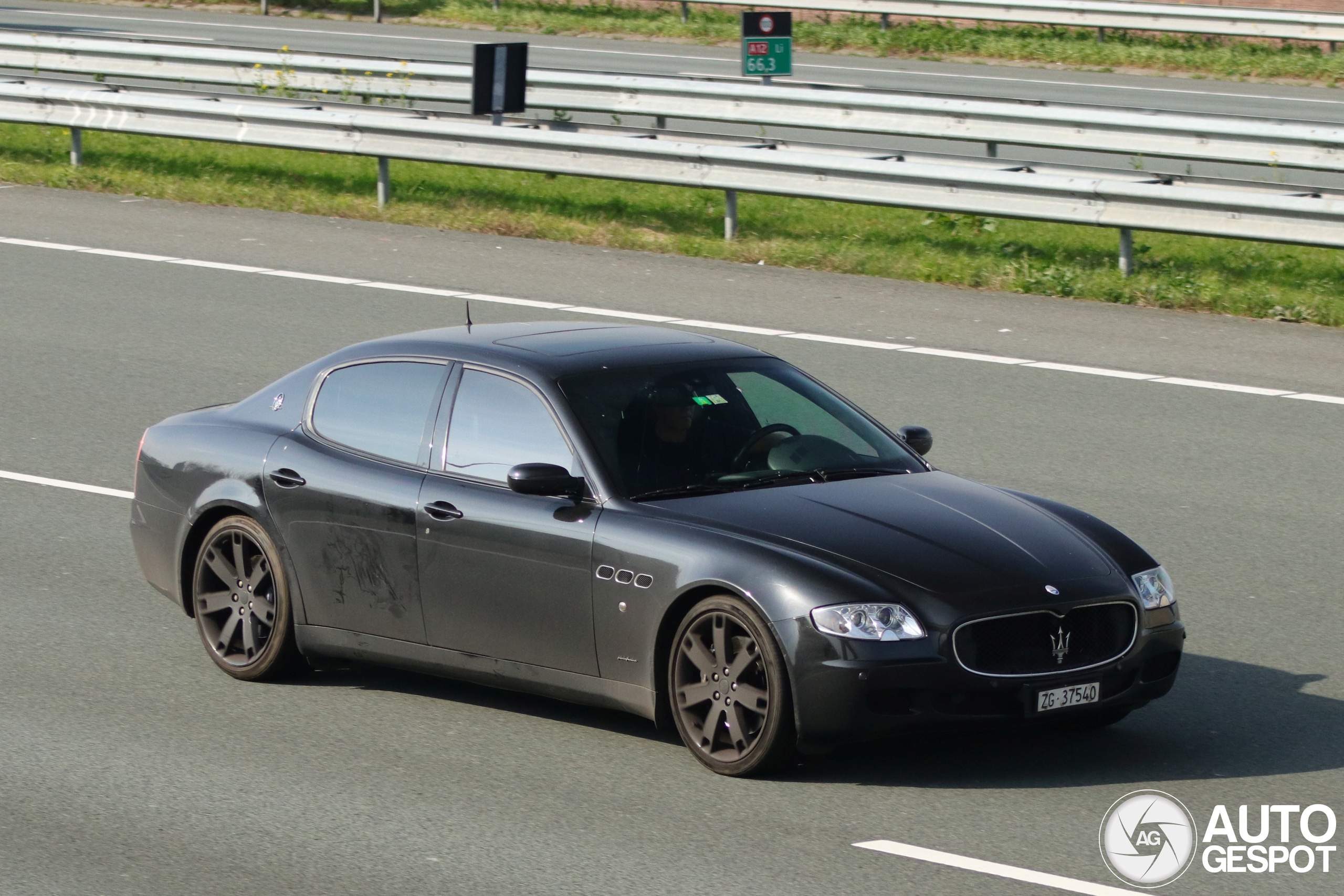 Maserati Quattroporte