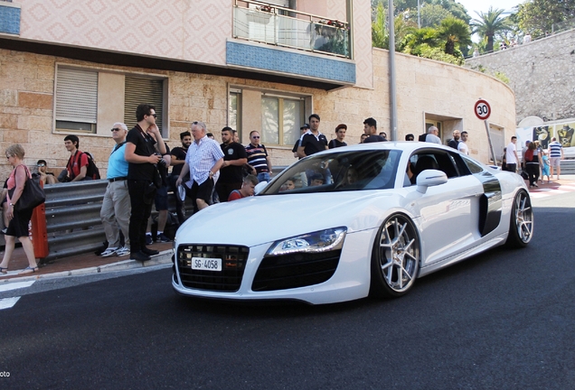 Audi R8 V10