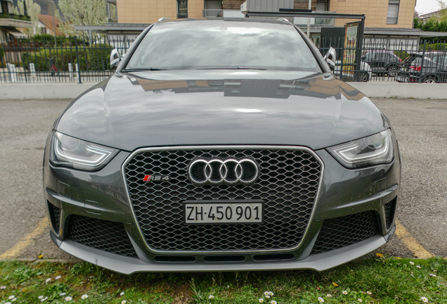 Audi RS4 Avant B8