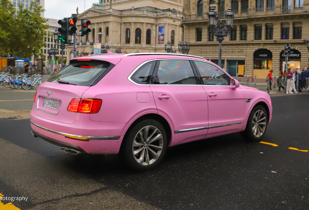 Bentley Bentayga Hybrid