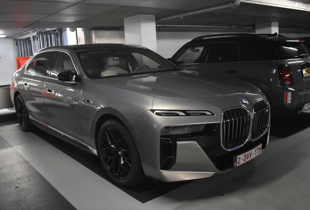 BMW M760e xDrive