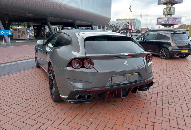 Ferrari GTC4Lusso