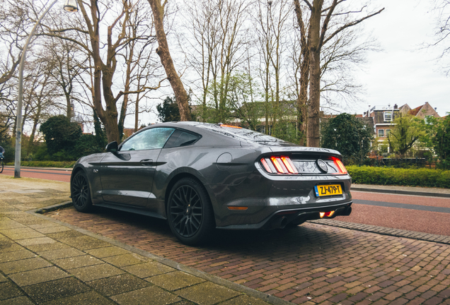 Ford Mustang GT 2015