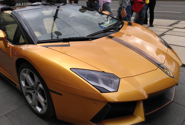 Lamborghini Aventador LP700-4 Roadster