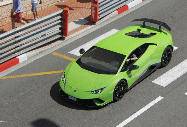 Lamborghini Huracán LP640-4 Performante