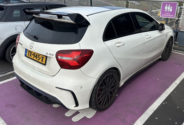 Mercedes-AMG A 45 W176 2015