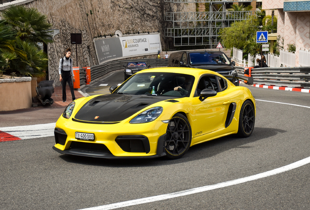 Porsche 718 Cayman GT4 RS Weissach Package