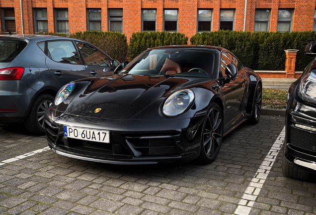 Porsche 992 Carrera 4S