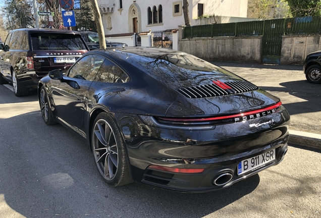 Porsche 992 Carrera 4S