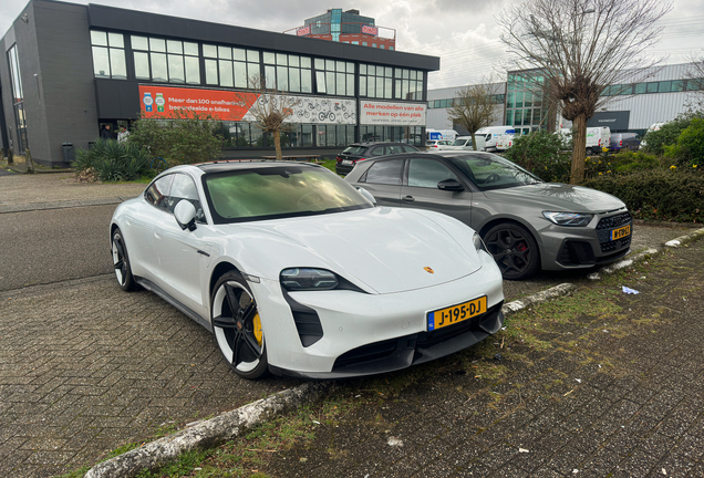 Porsche Taycan Turbo S