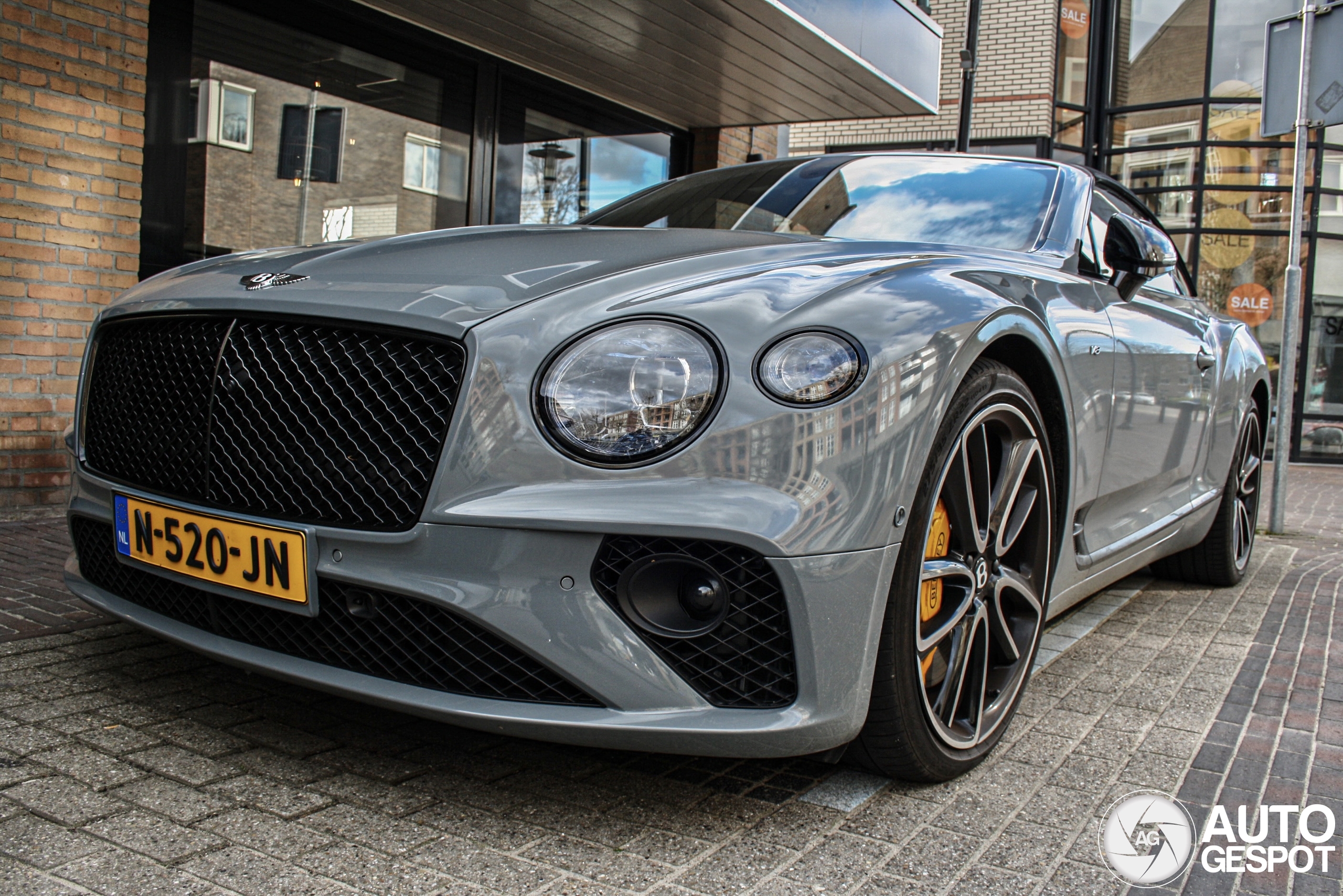 Bentley Continental GTC V8 2020