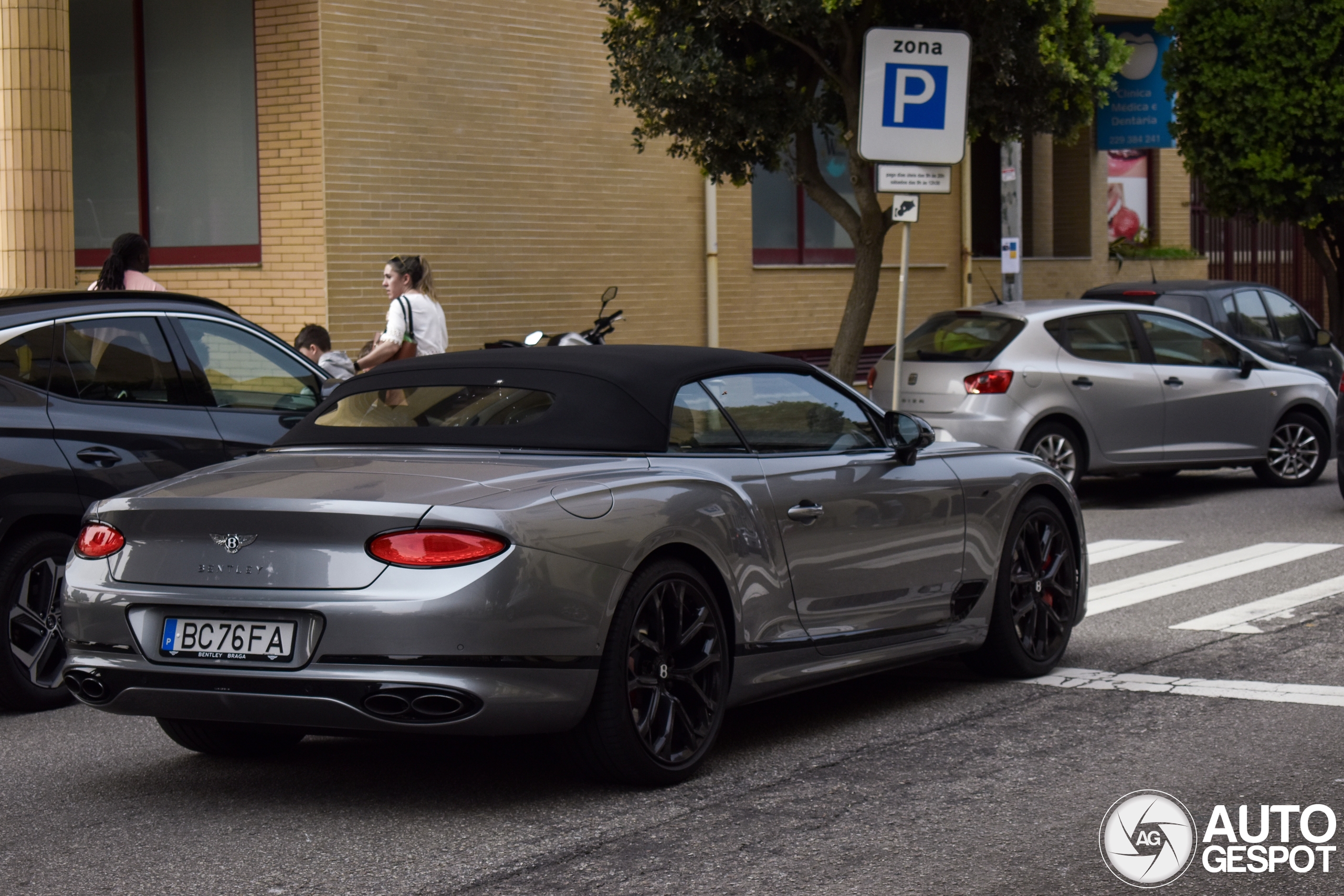 Bentley Continental GTC V8 S 2023