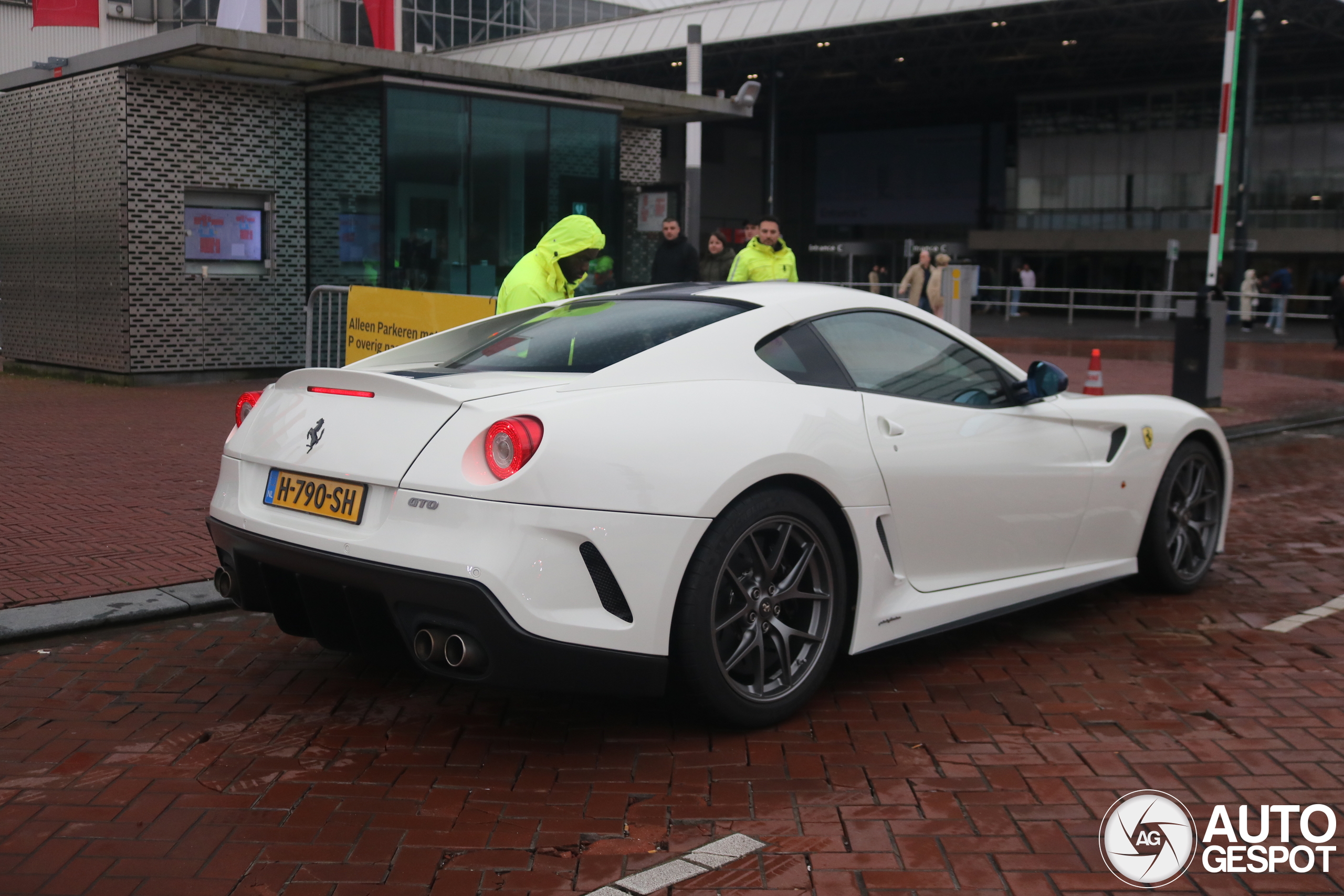 The arguably most beautiful configuration for the 599 GTO