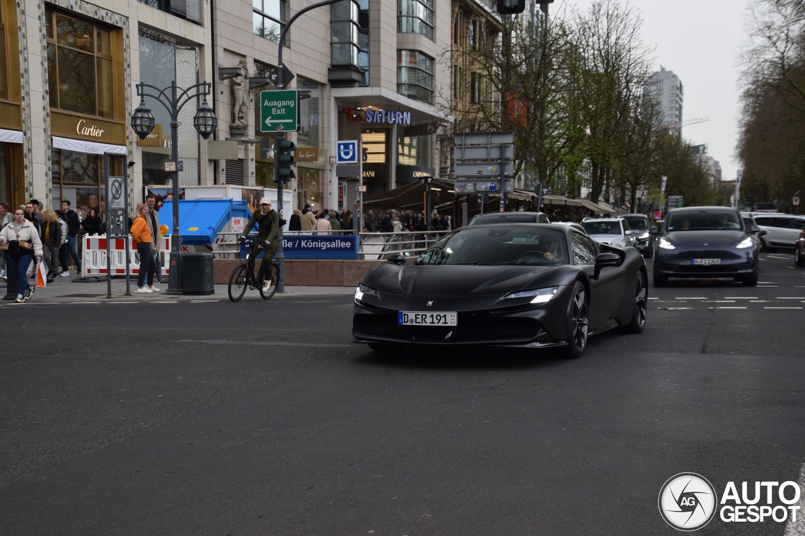 Ferrari SF90 Spider