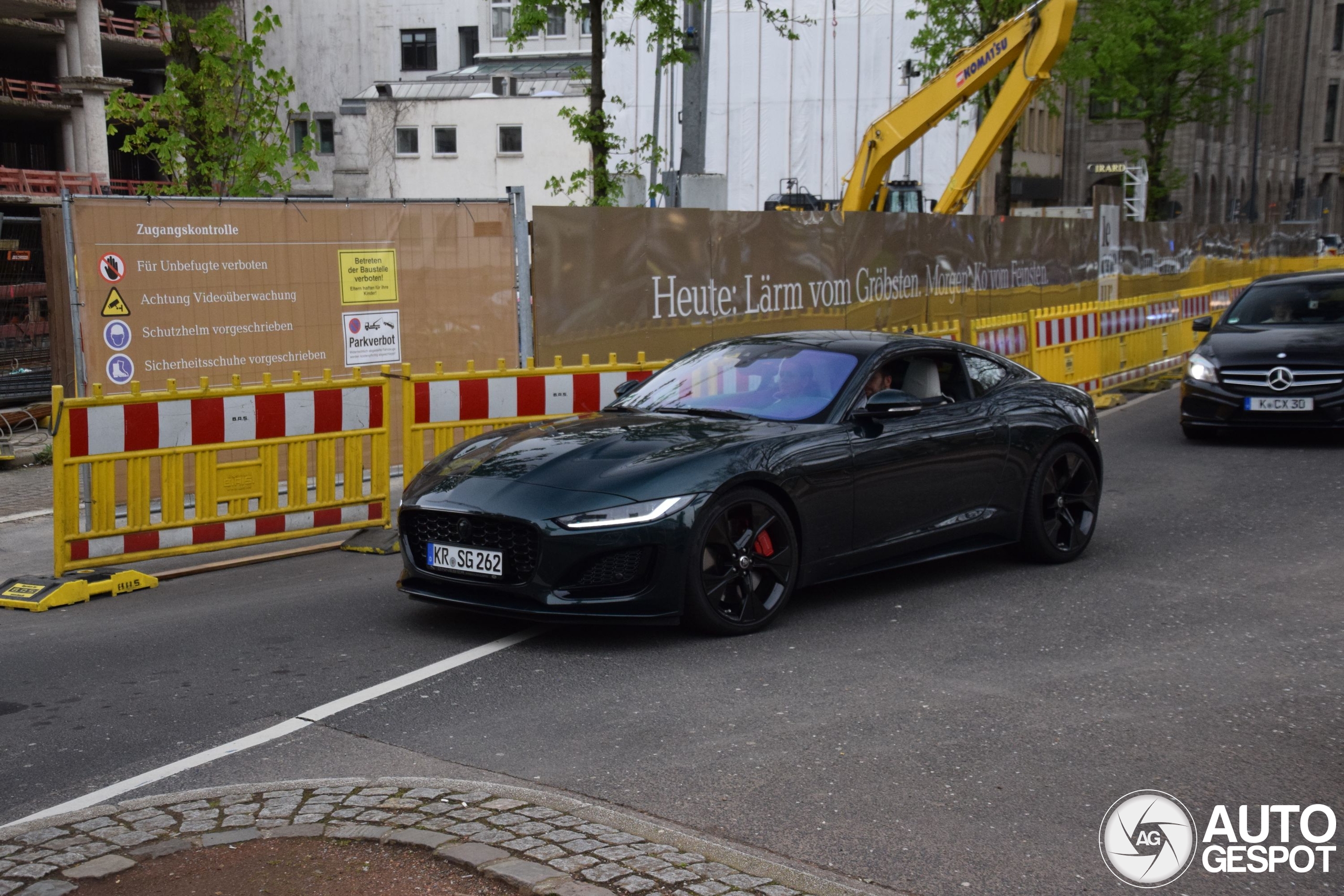 Jaguar F-TYPE P450 75 Coupé