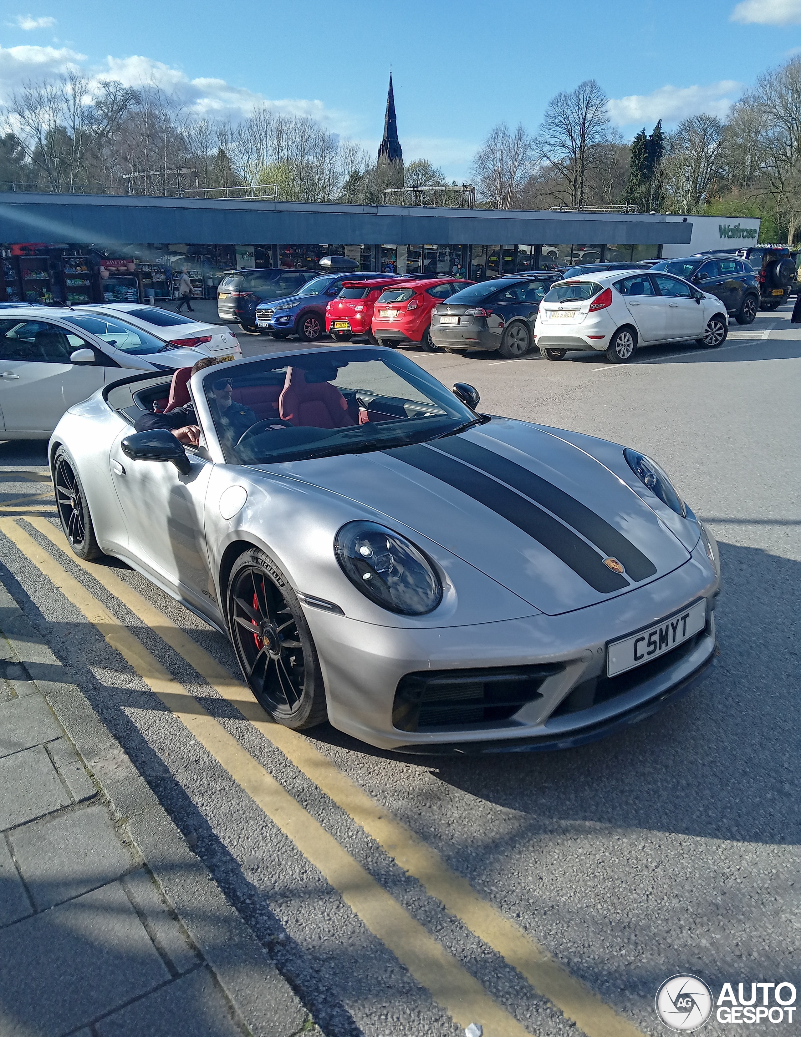 Porsche 992 Carrera 4 GTS Cabriolet