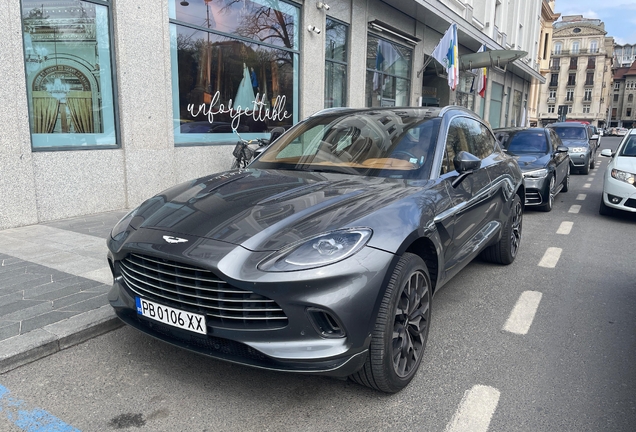 Aston Martin DBX