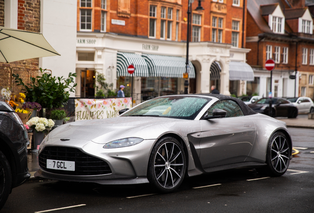 Aston Martin V12 Vantage Roadster 2023