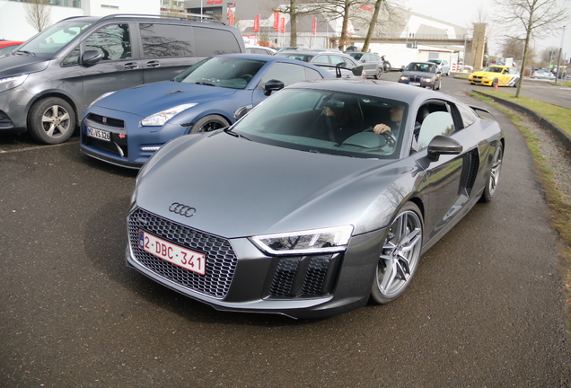 Audi R8 V10 Plus 2015