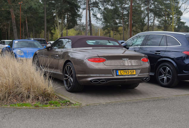 Bentley Continental GTC V8 2020