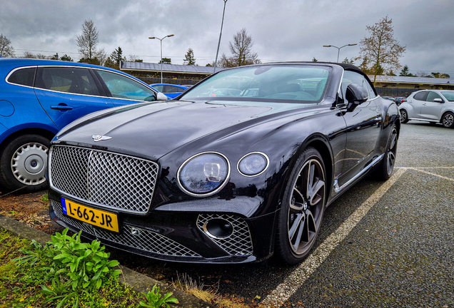 Bentley Continental GTC V8 2020