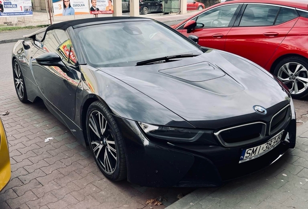 BMW i8 Roadster