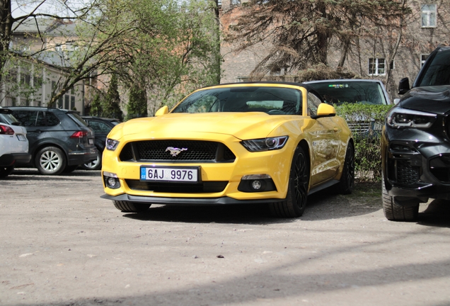 Ford Mustang GT Convertible 2015