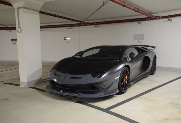 Lamborghini Aventador LP770-4 SVJ