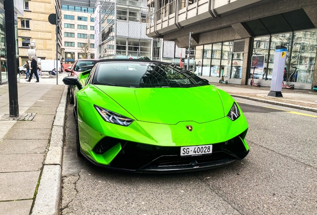 Lamborghini Huracán LP640-4 Performante Spyder