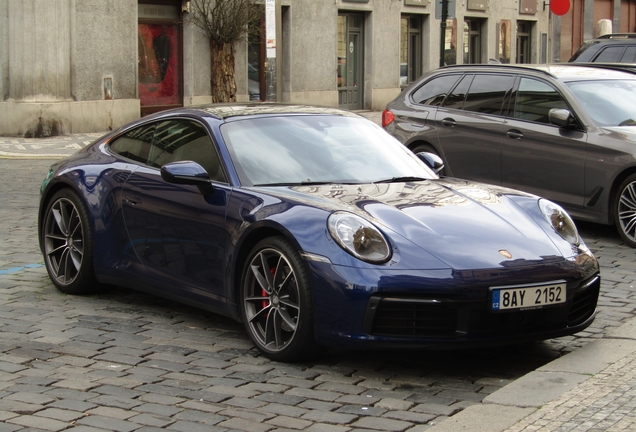 Porsche 992 Carrera 4S