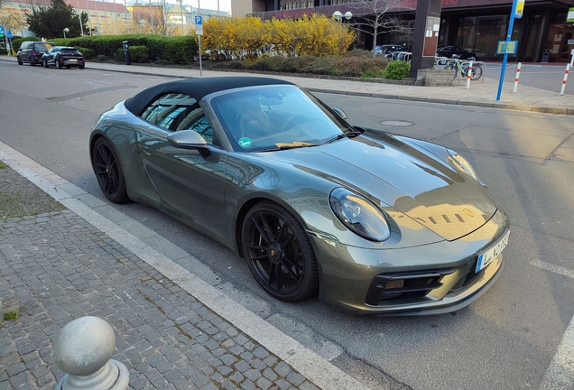 Porsche 992 Carrera GTS Cabriolet