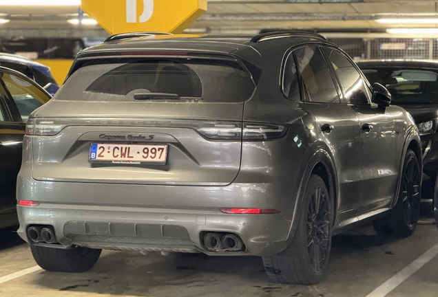 Porsche Cayenne Turbo S E-Hybrid