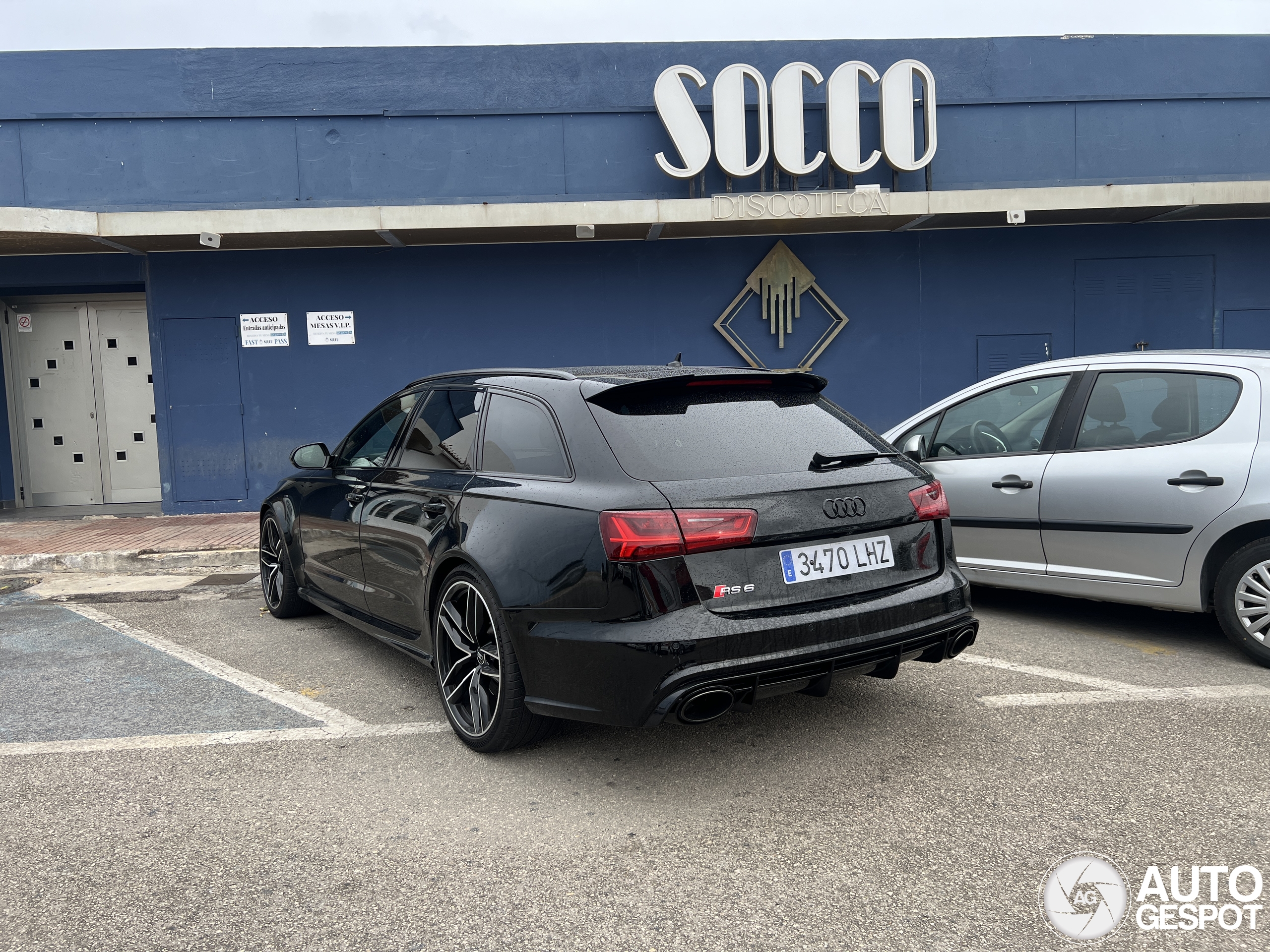 Audi RS6 Avant C7 2015