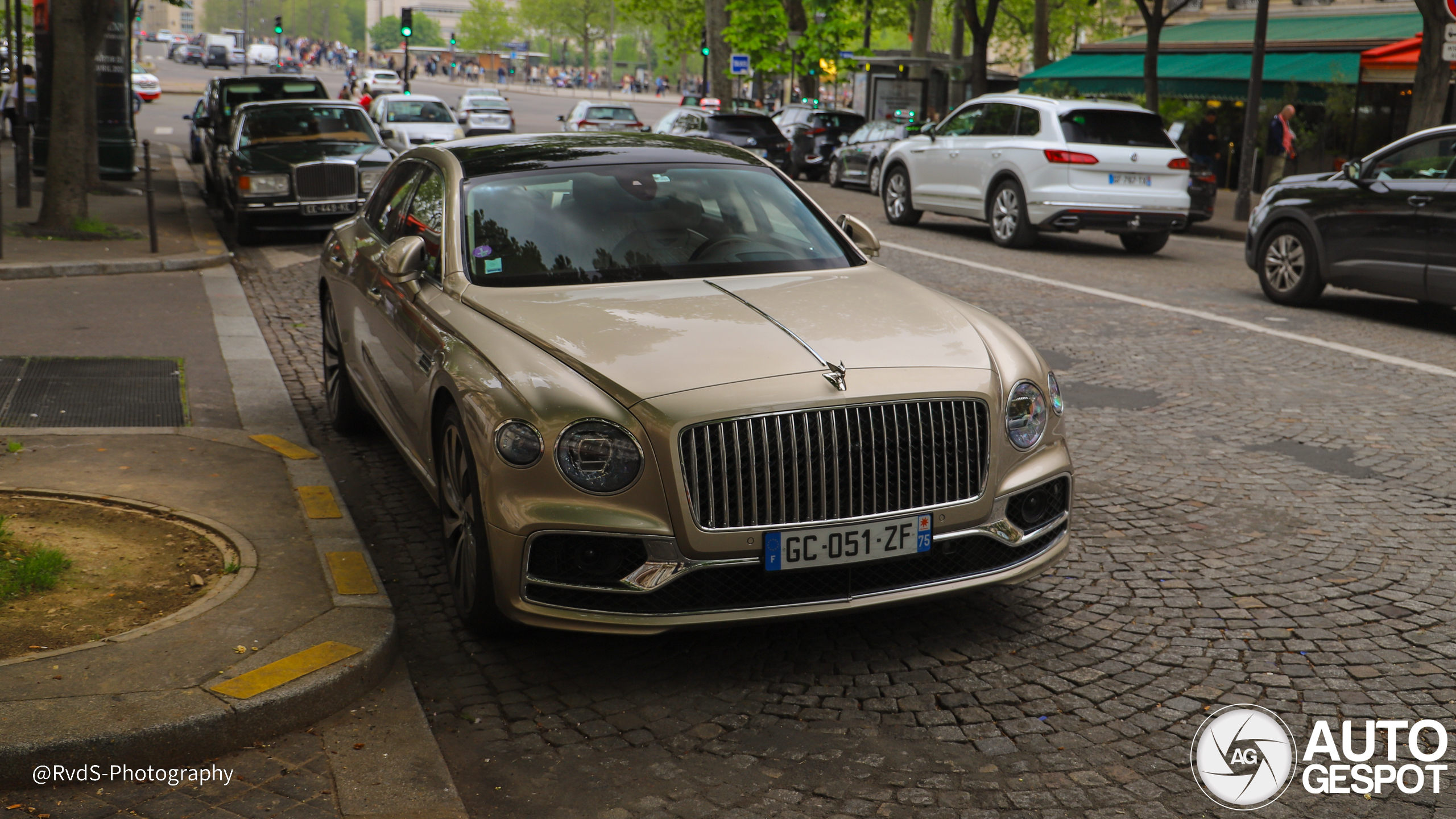 Bentley Flying Spur V8 2021