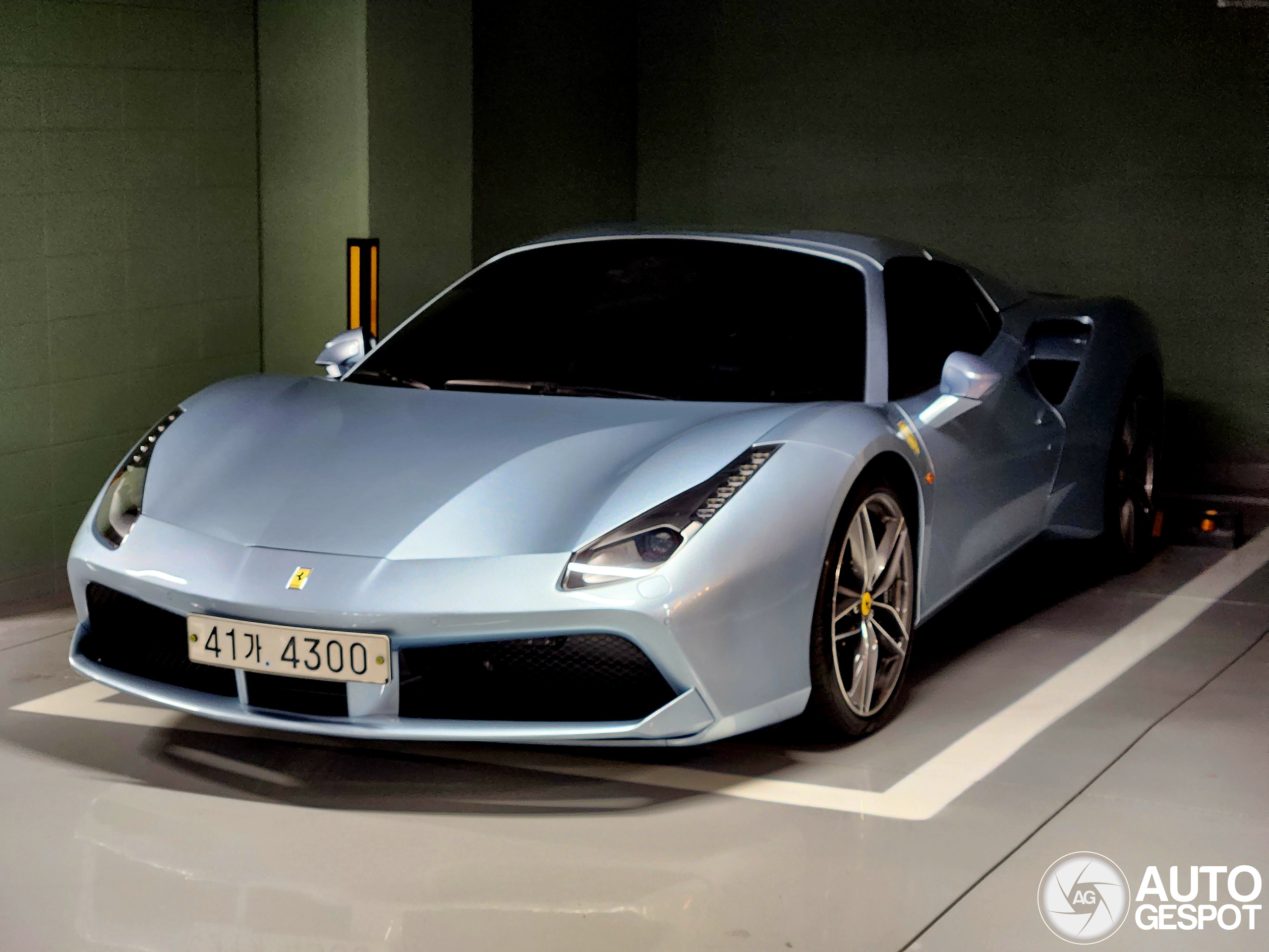 Ferrari 488 Spider